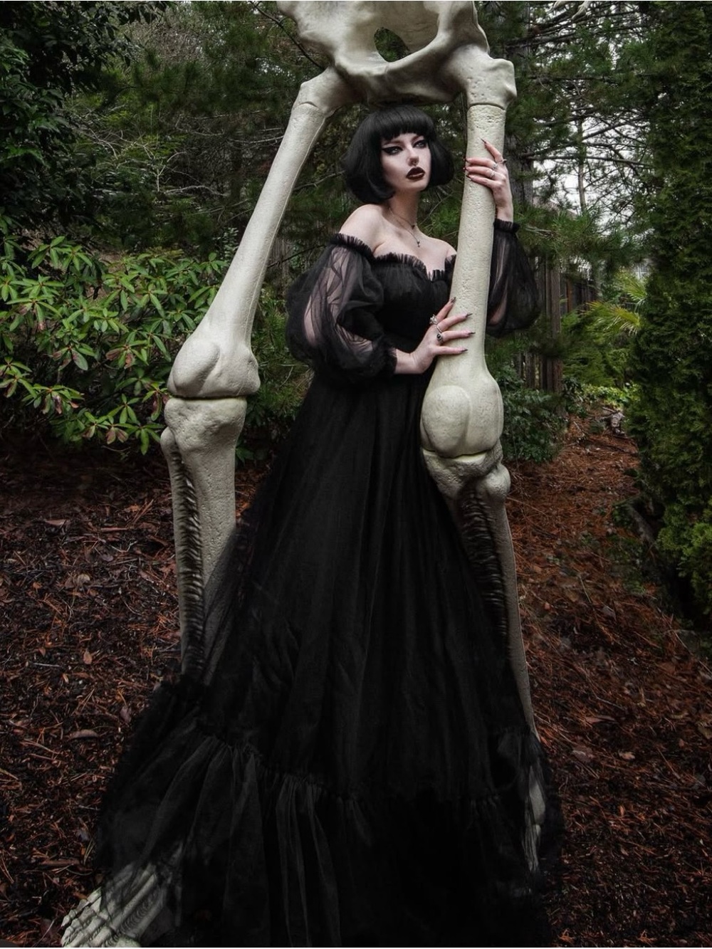 NWT LE FOXBLOOD Aurora Gown Sz M